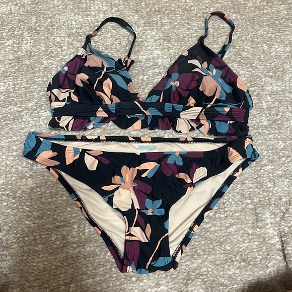 Kona Sol Other - Women's swim suit- 2peice